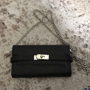 Woman’s mini cross body